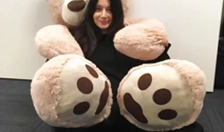 Savannah Skye ، بلوند جدید پورنو با نام تجاری بعد از رابطه جنسی با اسپرم روی صورت دانلود بازی های sex اسپری می شود