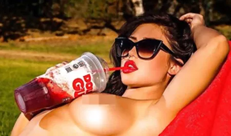 bimbo شیرین نظر او را بهترین بازی های سکس از بین می برد
