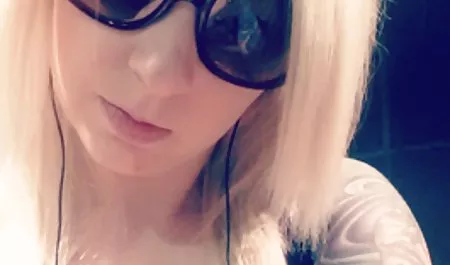 سارا دانلود بازی سکسی واسه اندروید گیل