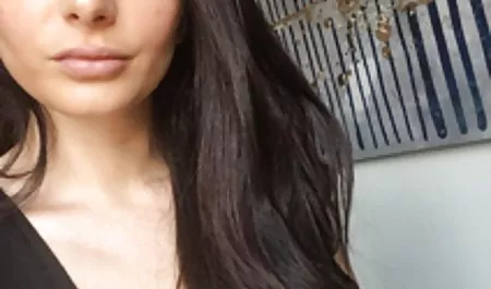 TUSHY بهترین دوستش به مقعد احتیاج داشت ، بنابراین به او کمک کرد بازی سکسی ریاضی
