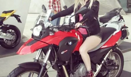 جوانان بالغ در صورت خاله بازی سکسی شما 5